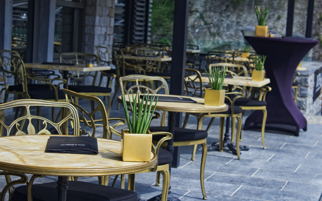 Tryck-av-pärm-till-restauranger